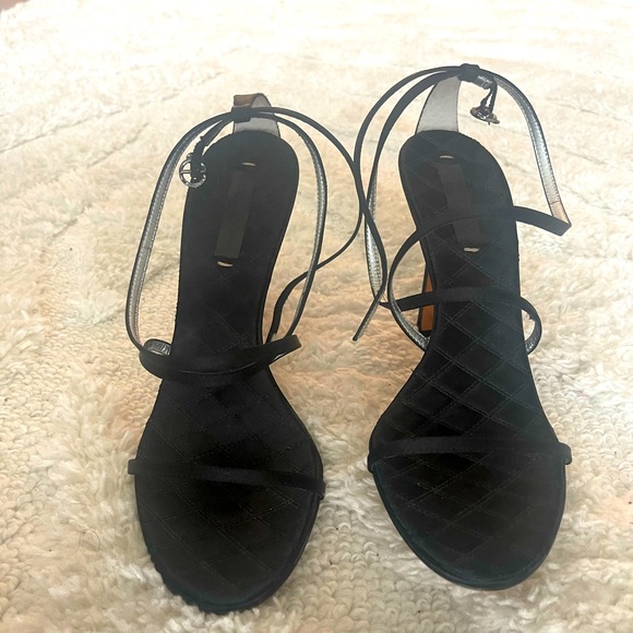 Worn once, BCBGMaxAzria heels. Sz 10 - Picture 1 of 3